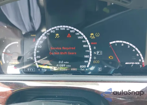 2011 Mercedes-Benz S 63 Amg z USA, uszkodzony, nr VIN WDDNG7EB4BA386400